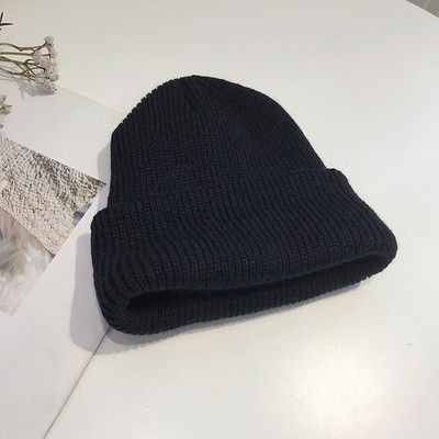 Γυναικείο πλεκτό καπέλο - κατάλληλο για το χειμώνα