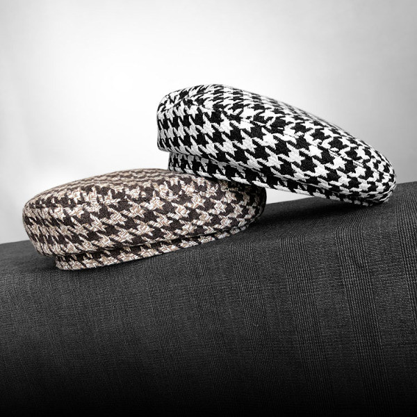 Aktuális kockás női barett típusú sapka