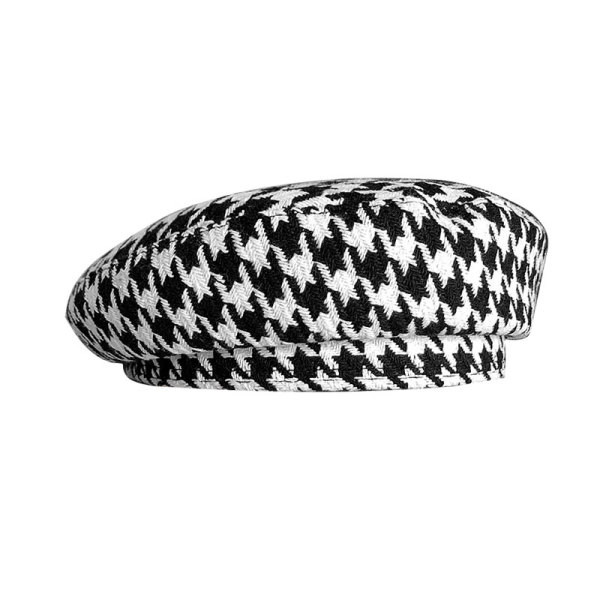 Aktuális kockás női barett típusú sapka