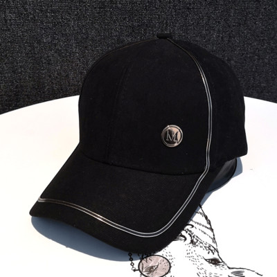 Új modell női sapka - napellenzővel és fém elemmel