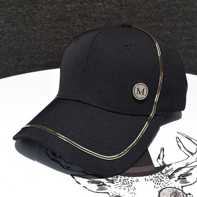 Új modell női sapka - napellenzővel és fém elemmel