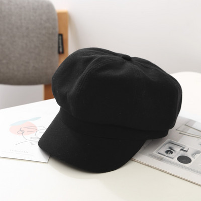 Υφασμάτινο γυναικείο καπέλο