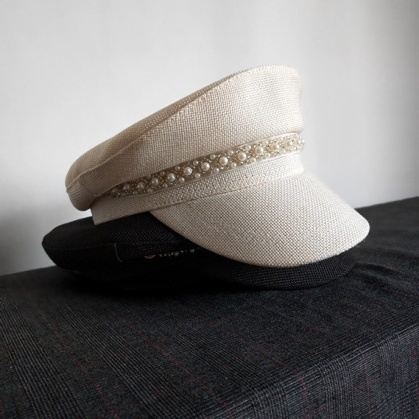 Κομψό γυναικείο καπέλο με πέρλες