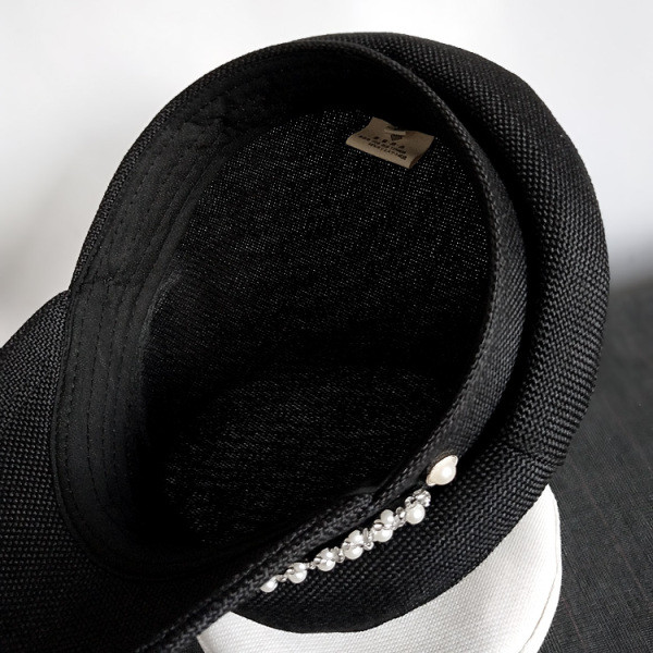 Stílusos női napellenző sapka gyöngyökkel