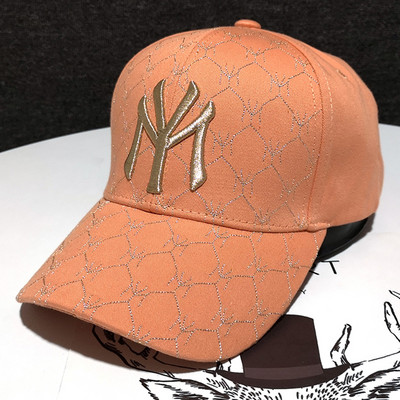 Új modell női sapka napellenzővel és hímzéssel