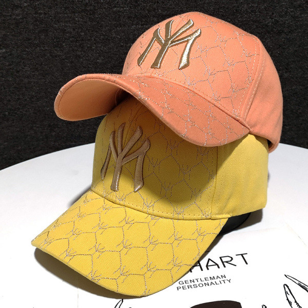 Új modell női sapka napellenzővel és hímzéssel