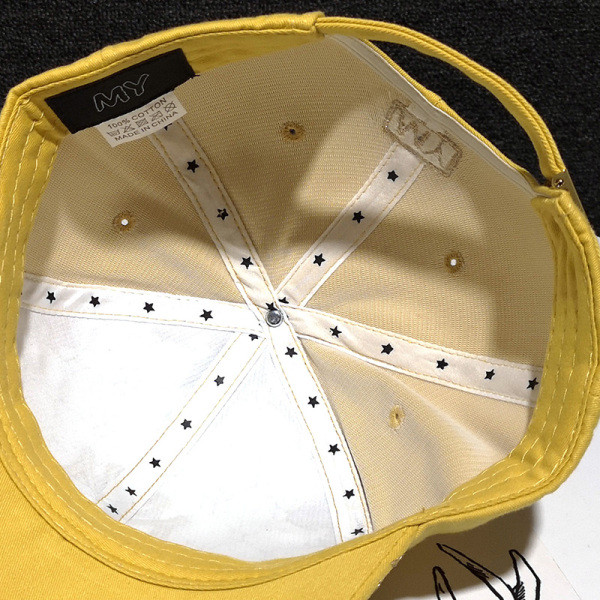 Új modell női sapka napellenzővel és hímzéssel