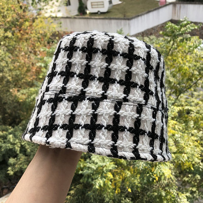 Ženska ribička kapa