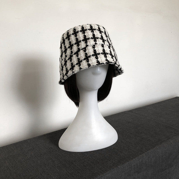 Ženska ribička kapa