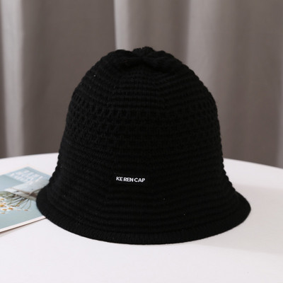 Női kötött horgászsapka