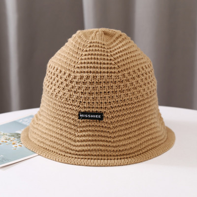 Női kötött horgászsapka