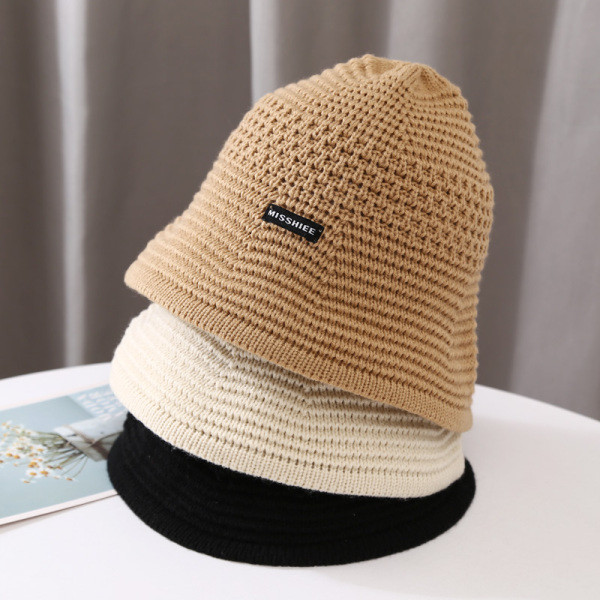 Női kötött horgászsapka