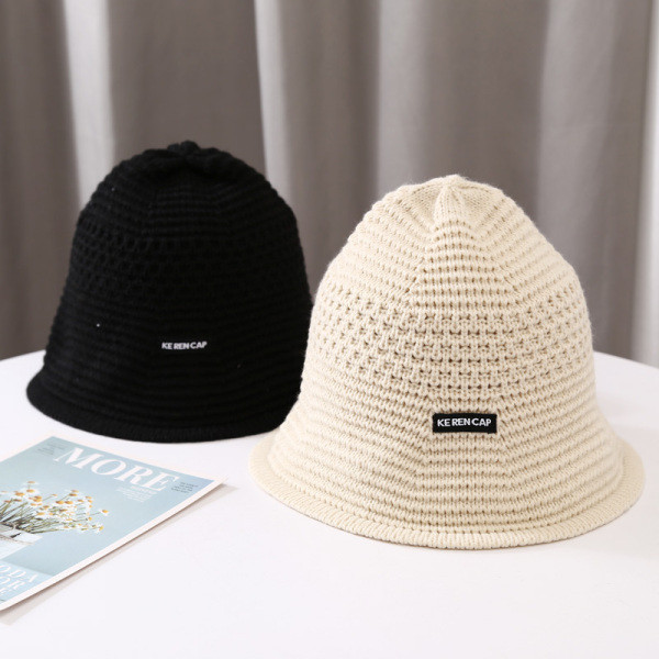 Női kötött horgászsapka