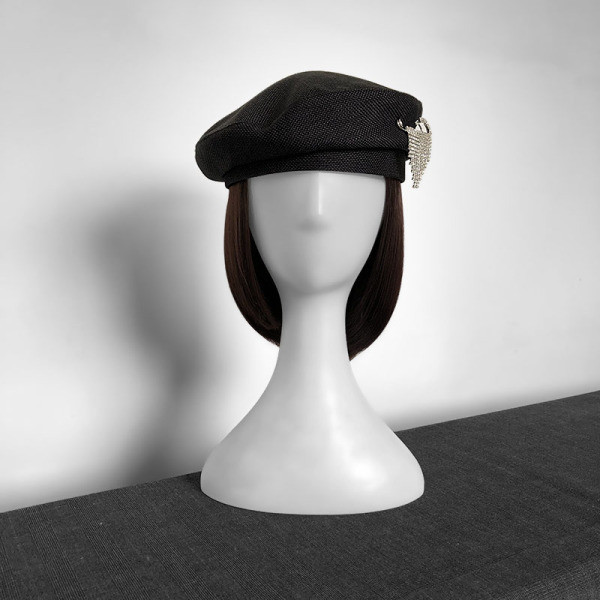 Modern női barett típusú sapka kiegészítővel