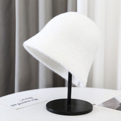 Γυναικείο καπέλο χνουδοτό