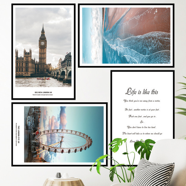 Lipdukas ant sienos su užrašais