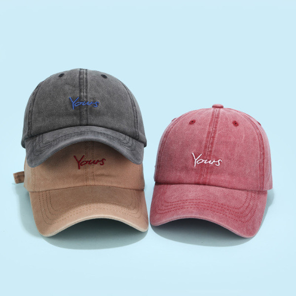 Ljetna bejzbol kapa s izvezenim natpisom