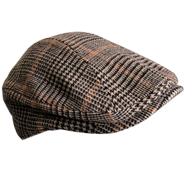 Kockás női sapka napellenzővel