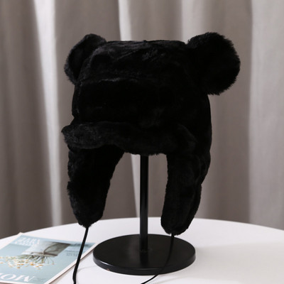 Női téli sapka 3D elemekkel