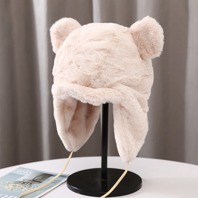 Női téli sapka 3D elemekkel