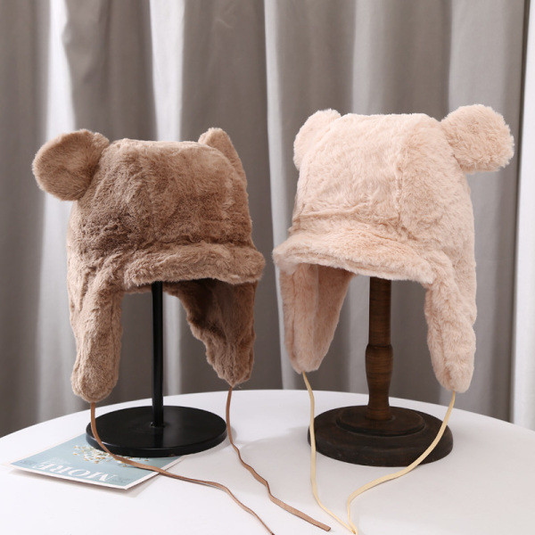 Női téli sapka 3D elemekkel