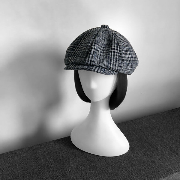 Női kockás sapka napellenzővel