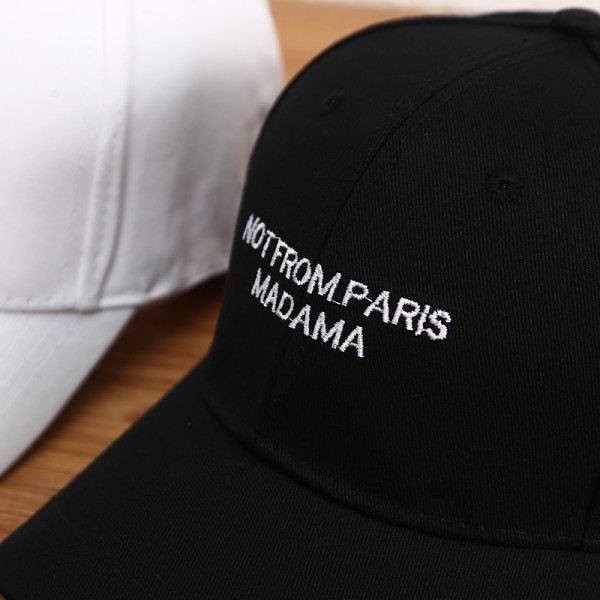 Alkalmi kalap felirattal - nőknek és férfiaknak egyaránt alkalmas