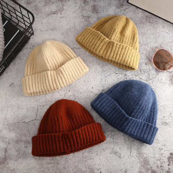 Kötött sapka sima mintával