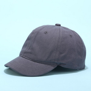 Hétköznapi baseball sapka nőknek és férfiaknak egyaránt