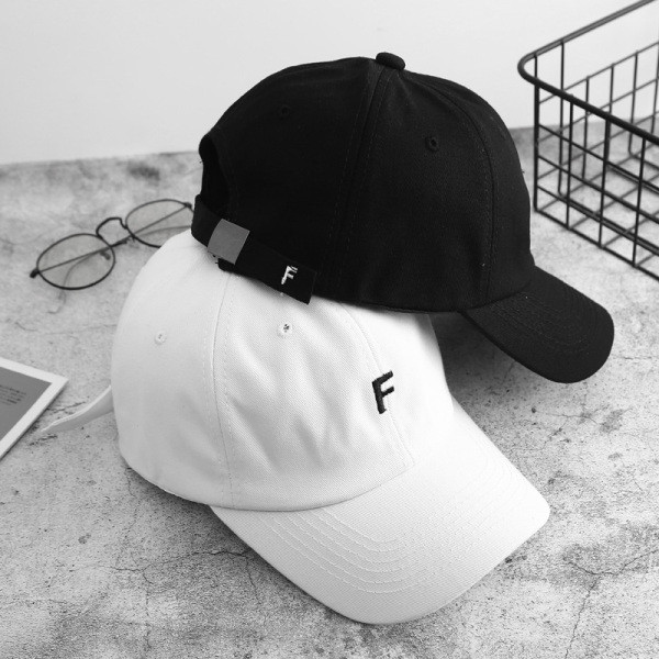 Textil baseball sapka fehér és fekete színben