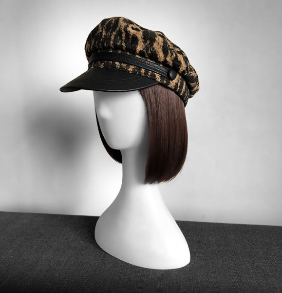 Női sapka típusú sapka bőr ellenzővel