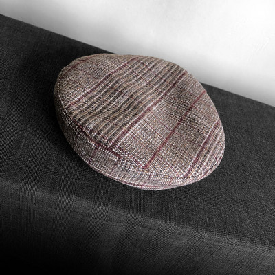 Kockás női barett típusú sapka