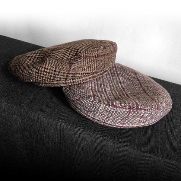 Kockás női barett típusú sapka