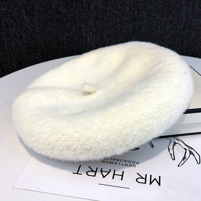 Női barett típusú kalap