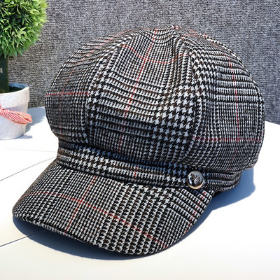 Női alkalmi sapka napellenzővel - alkalmas télre