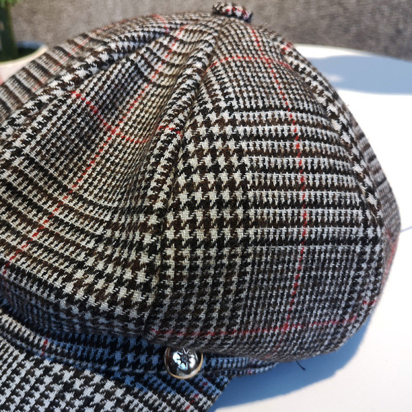 Női alkalmi sapka napellenzővel - alkalmas télre