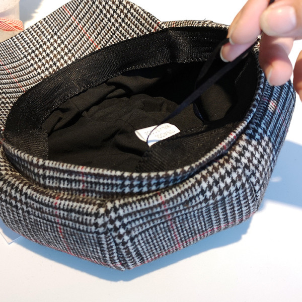 Női alkalmi sapka napellenzővel - alkalmas télre