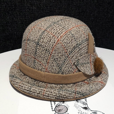 Női téli kockás sapka - bombe típusú