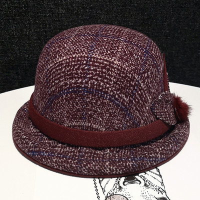 Női téli kockás sapka - bombe típusú