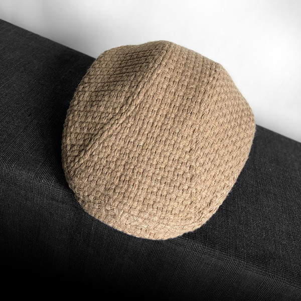 Téli alkalmi sapka nőknek és férfiaknak egyaránt