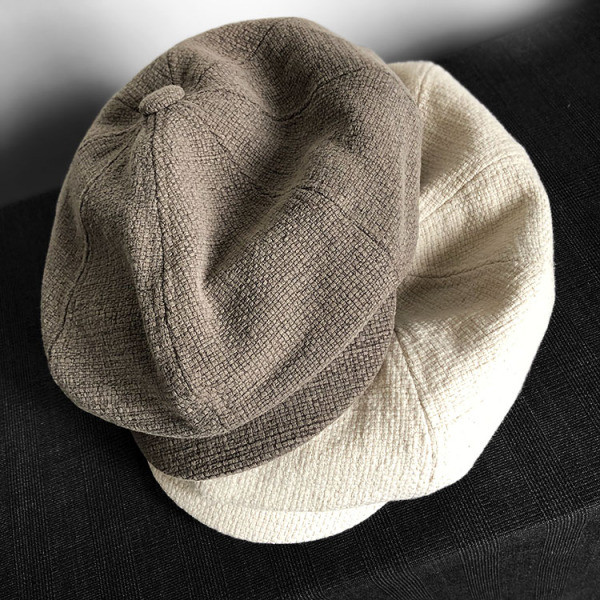 Női sapka barett típusú napellenzővel