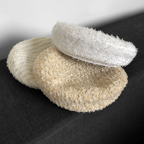 Bolyhos női beret típusú sapka