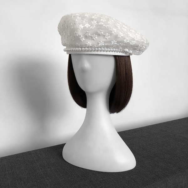 Μοντέρνο γυναικείο καπέλο τύπου μπερέ με κεντήματα και πέρλες