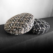 Stílusos kötött női barett típusú sapka