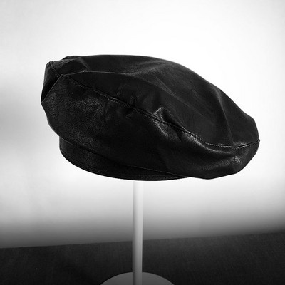 Aktuális női barett tiszta eco bőrből