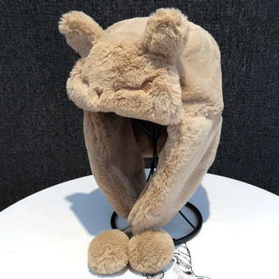 Pahuljaste naušnice u obliku kape s 3D elementom