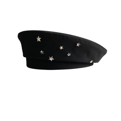 Női barett típusú sapka fém díszítéssel