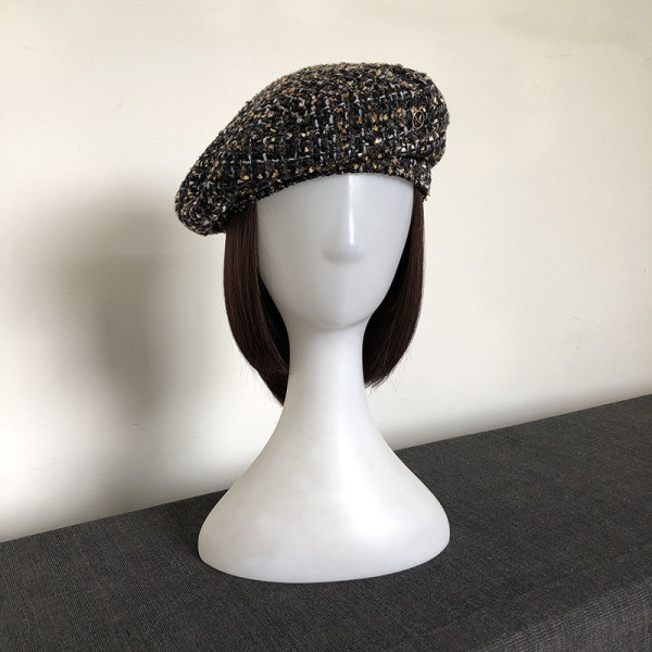 Női színes barett típusú sapka