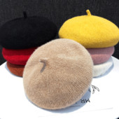 Őszi-téli barett típusú sapka mohos anyagból