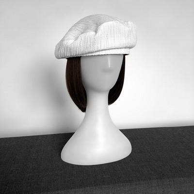 Női alkalmi sapka napellenzővel